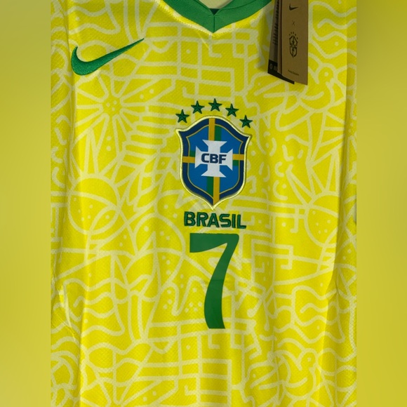 Brazil Copa América 2024 Soccer Jersey Vini Jr 7 Nike - Picture 4 of 10